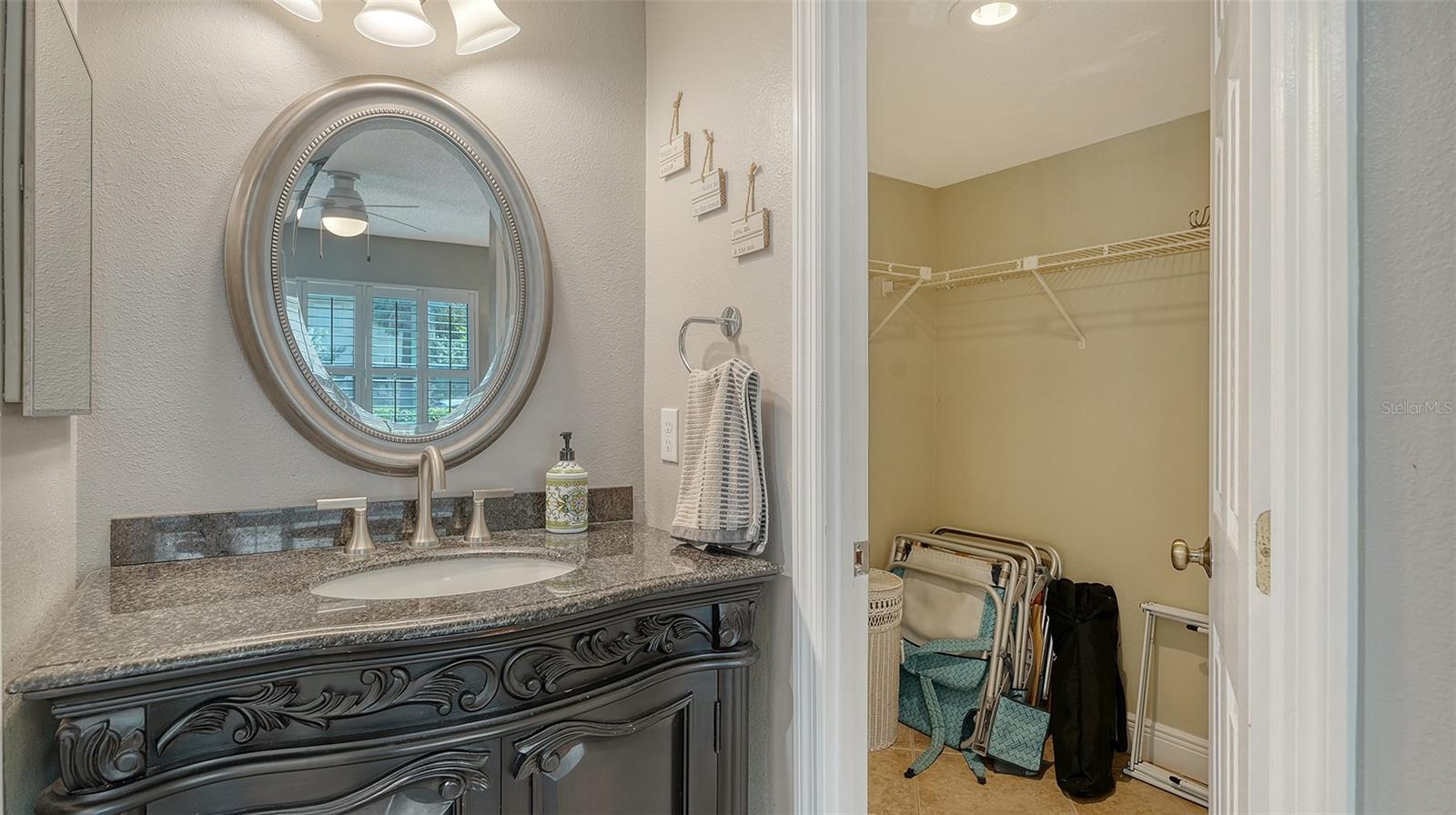 Image 26 of 45 For 1001 Benjamin Franklin Drive 110