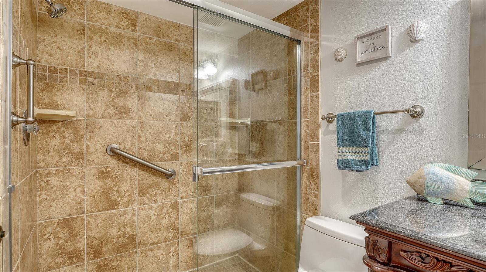 Image 31 of 45 For 1001 Benjamin Franklin Drive 110