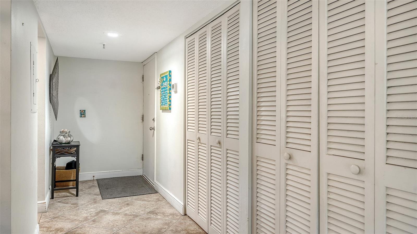 Image 5 of 45 For 1001 Benjamin Franklin Drive 110