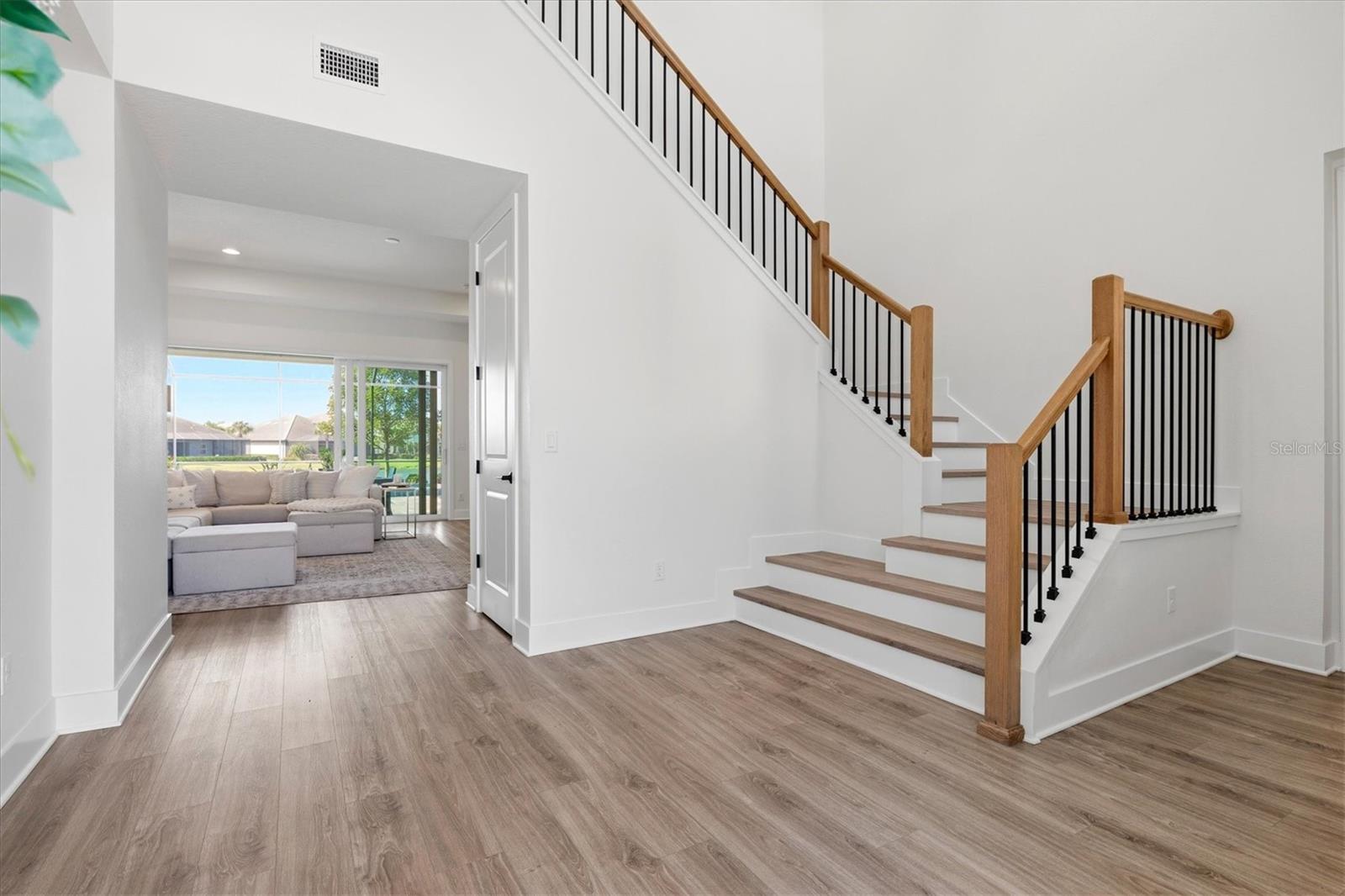 Image 10 of 84 For 6152 Lungo Lago Drive