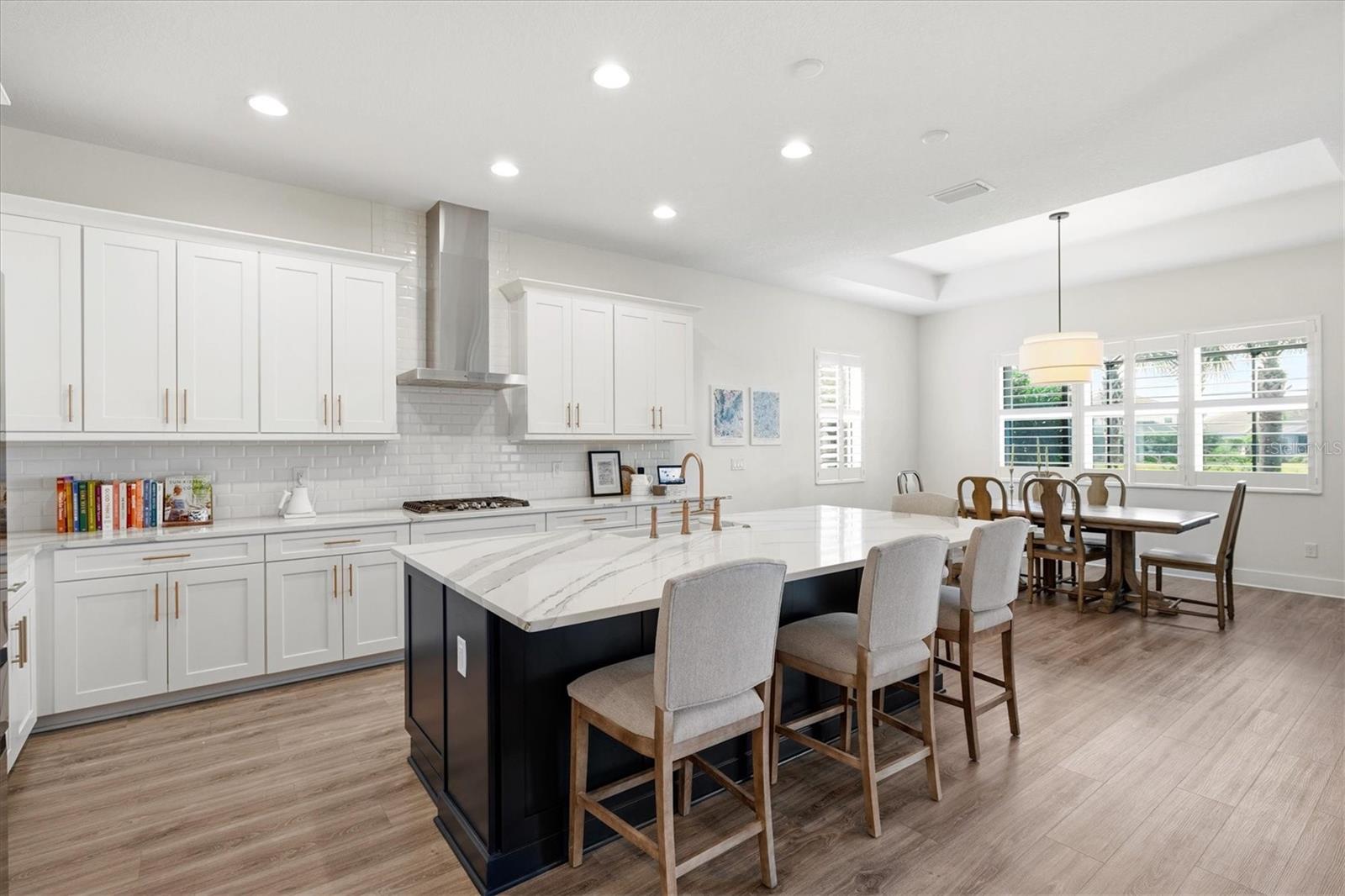 Image 15 of 84 For 6152 Lungo Lago Drive