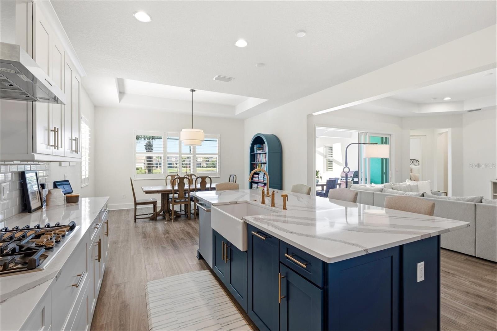 Image 17 of 84 For 6152 Lungo Lago Drive