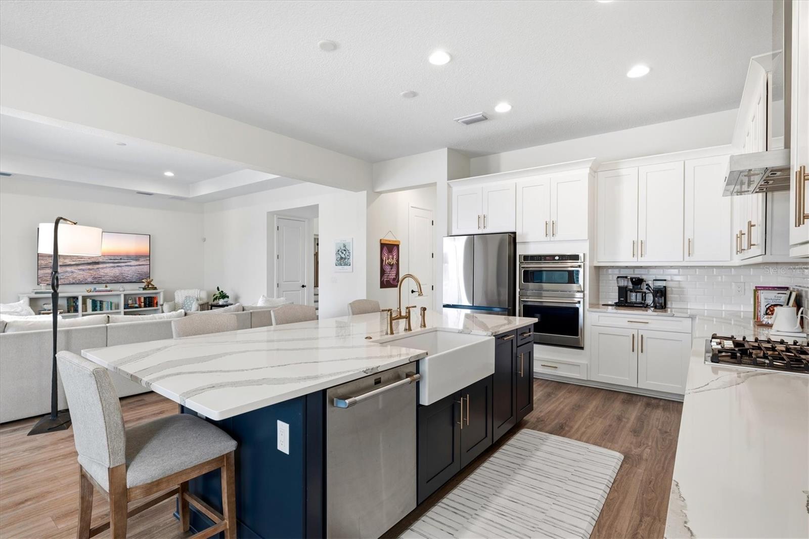 Image 18 of 84 For 6152 Lungo Lago Drive