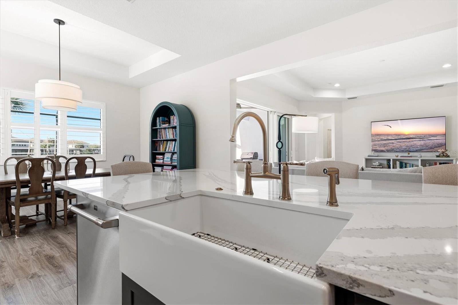 Image 21 of 84 For 6152 Lungo Lago Drive