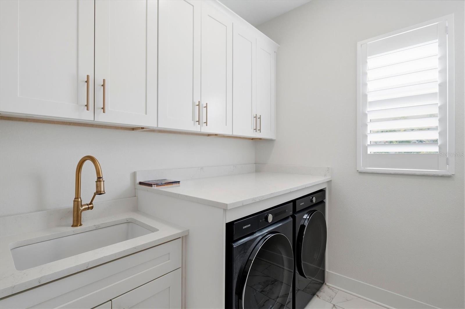 Image 26 of 84 For 6152 Lungo Lago Drive