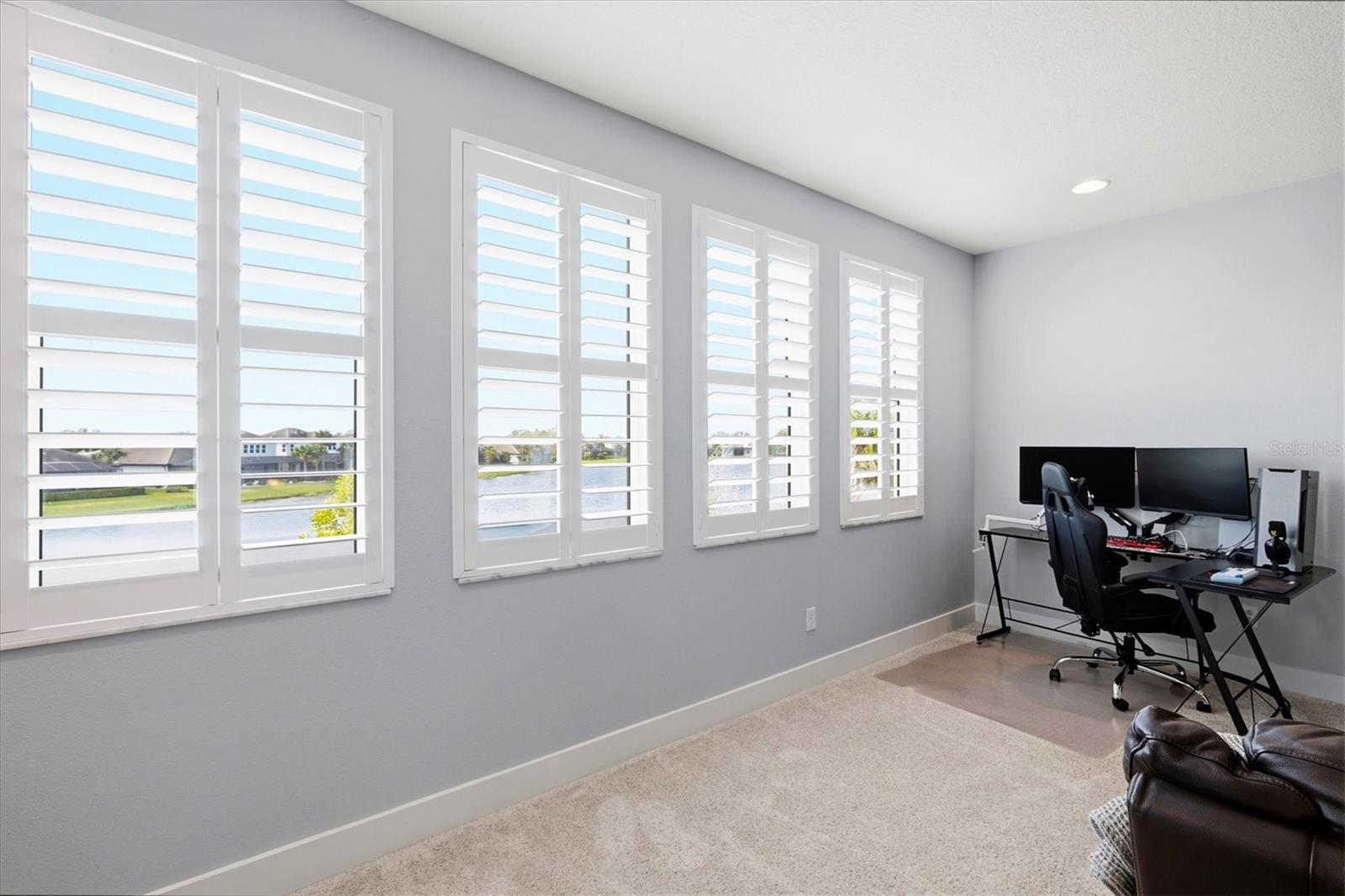 Image 44 of 84 For 6152 Lungo Lago Drive