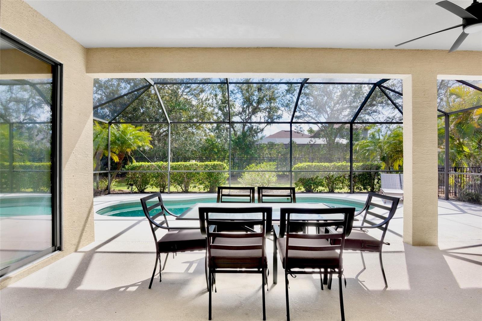 Image 24 of 49 For 7608 Rio Bella