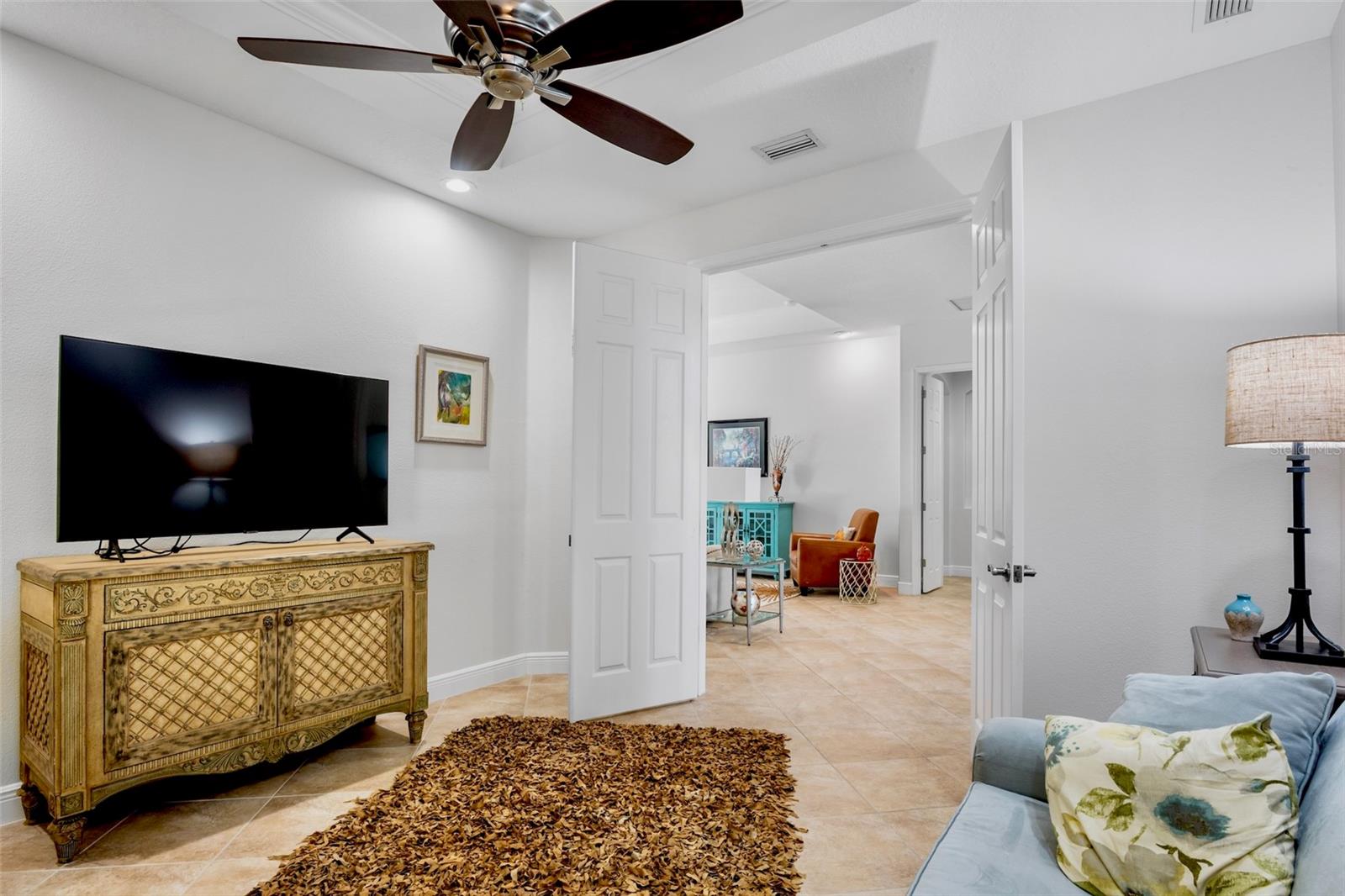 Image 27 of 49 For 7608 Rio Bella