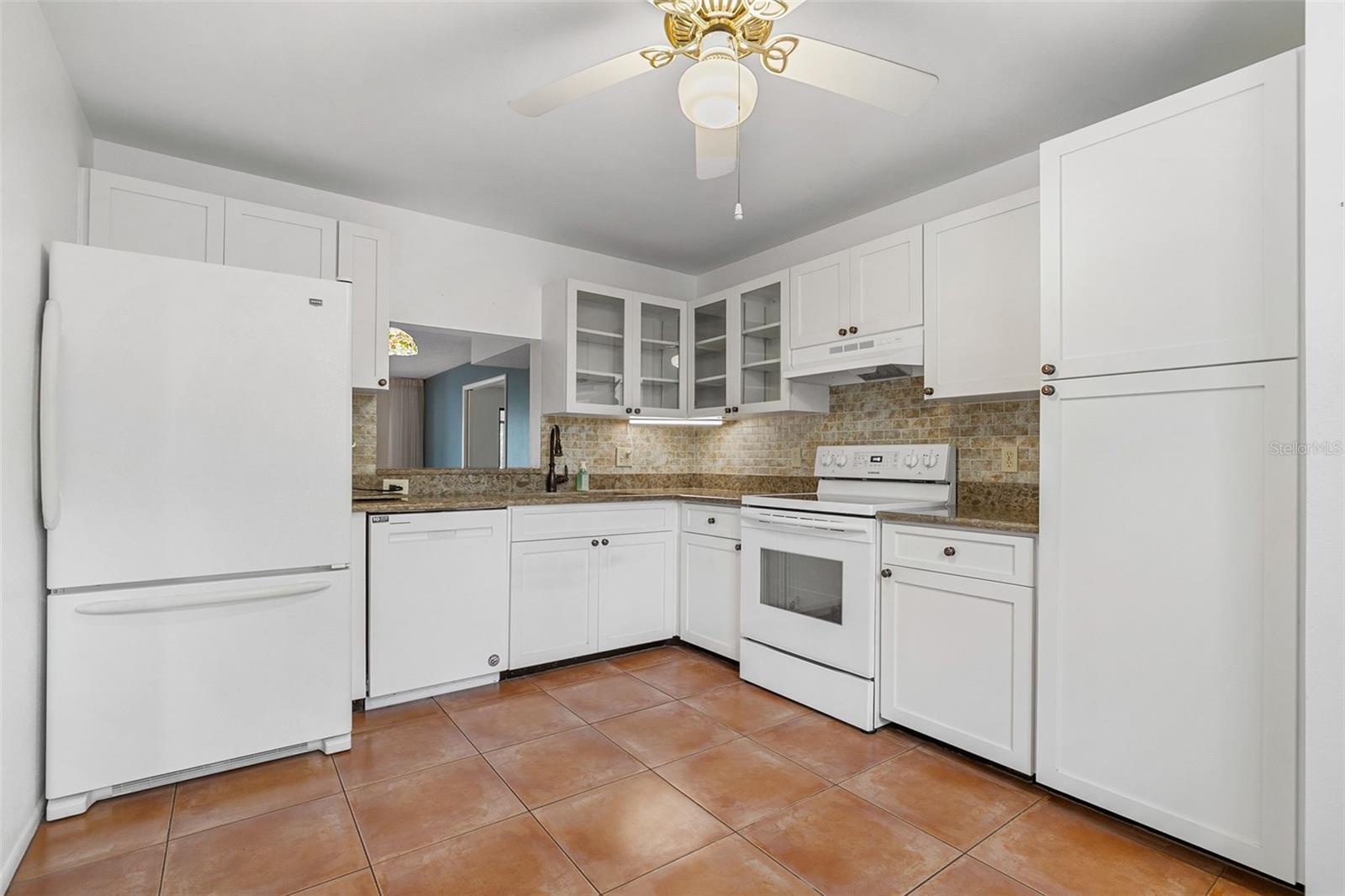 Image 12 of 62 For 509 Lakeside Drive 509