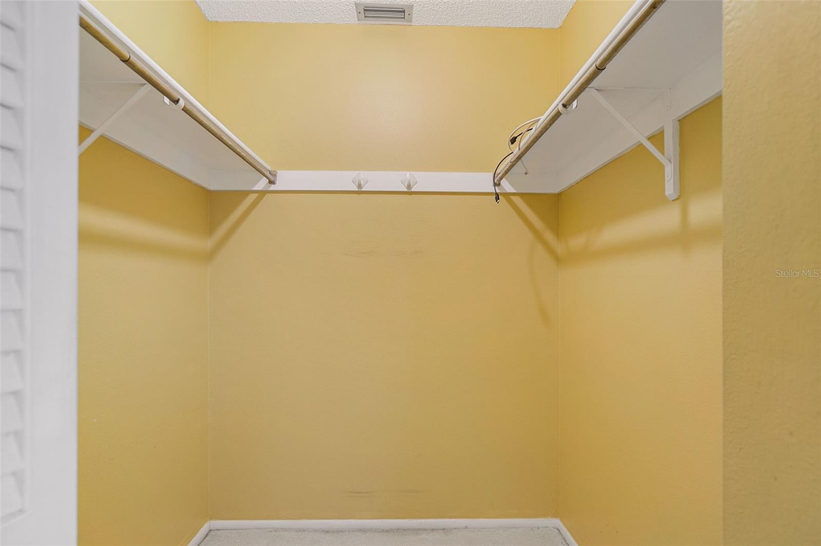 Image 18 of 62 For 509 Lakeside Drive 509