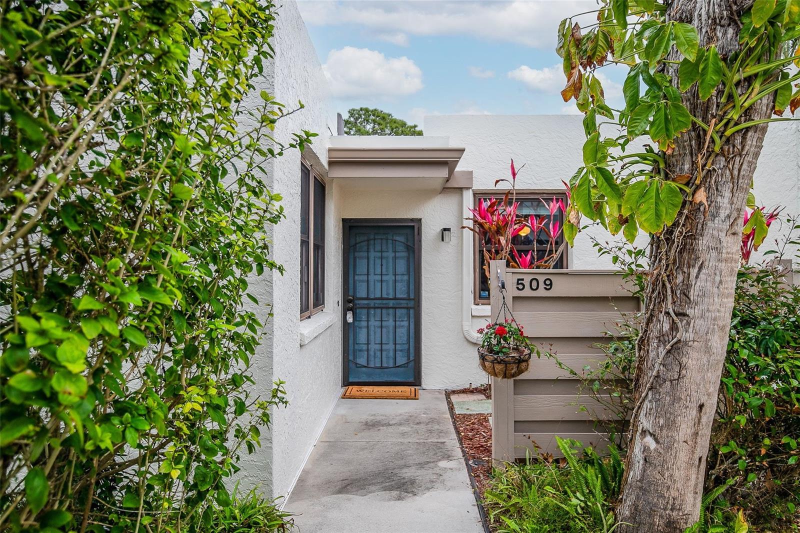 Image 2 of 62 For 509 Lakeside Drive 509