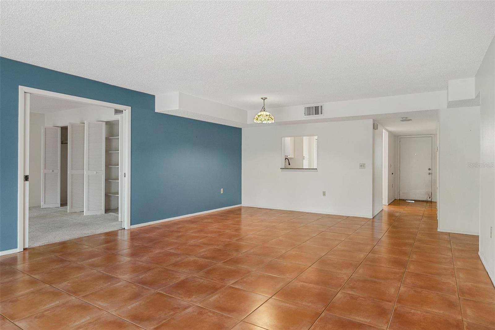 Image 22 of 62 For 509 Lakeside Drive 509