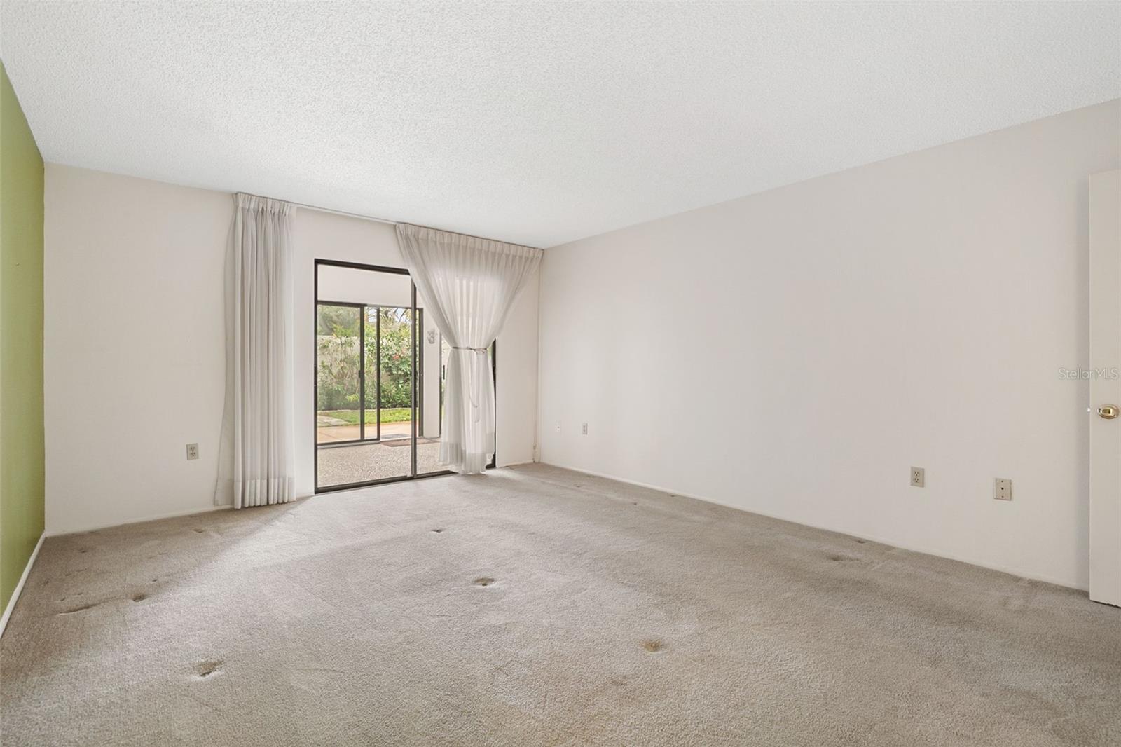 Image 33 of 62 For 509 Lakeside Drive 509