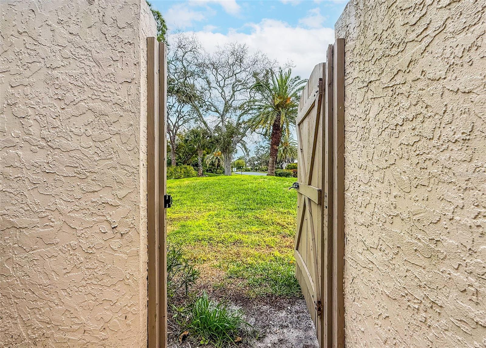 Image 43 of 62 For 509 Lakeside Drive 509