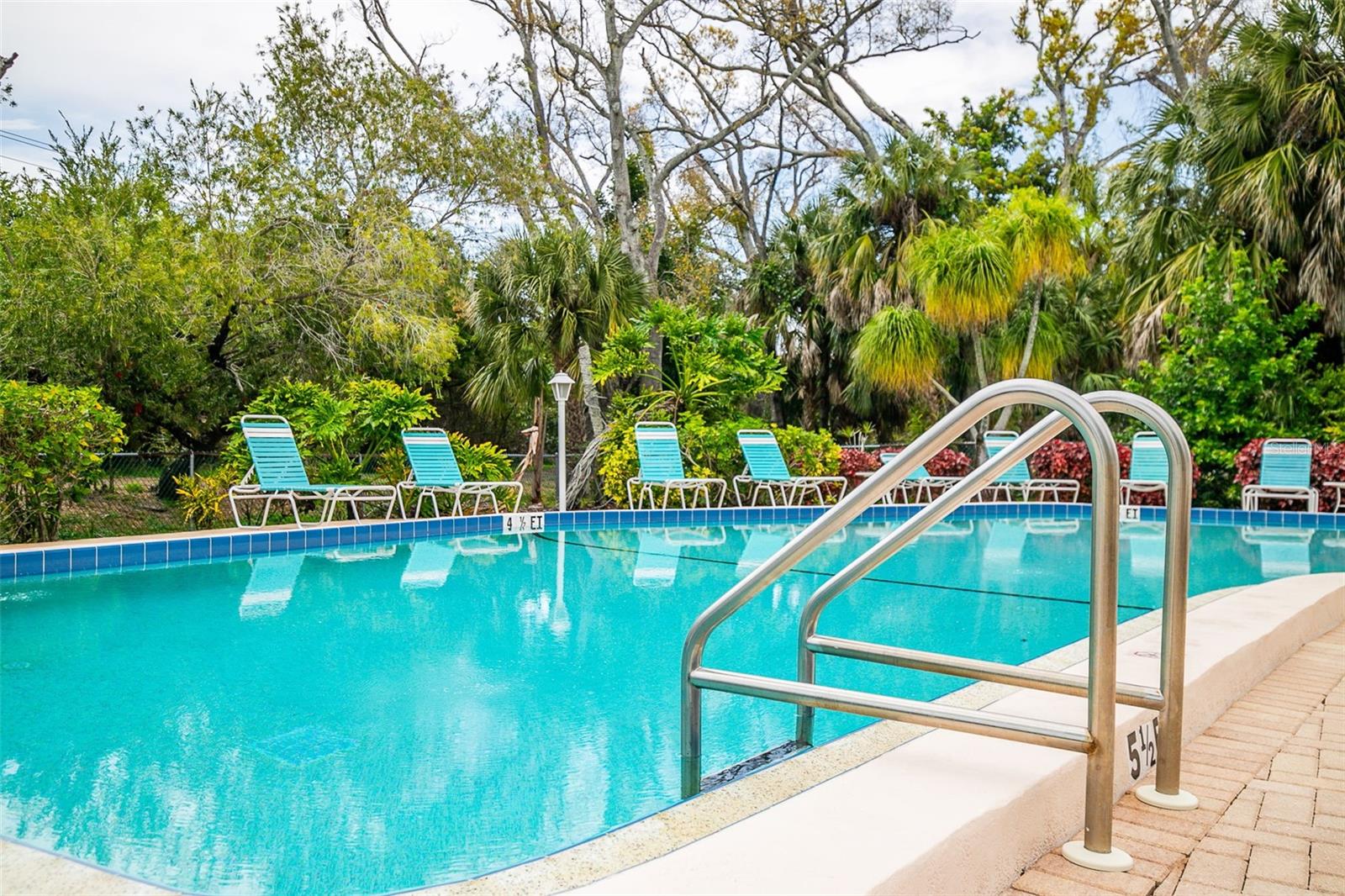 Image 53 of 62 For 509 Lakeside Drive 509