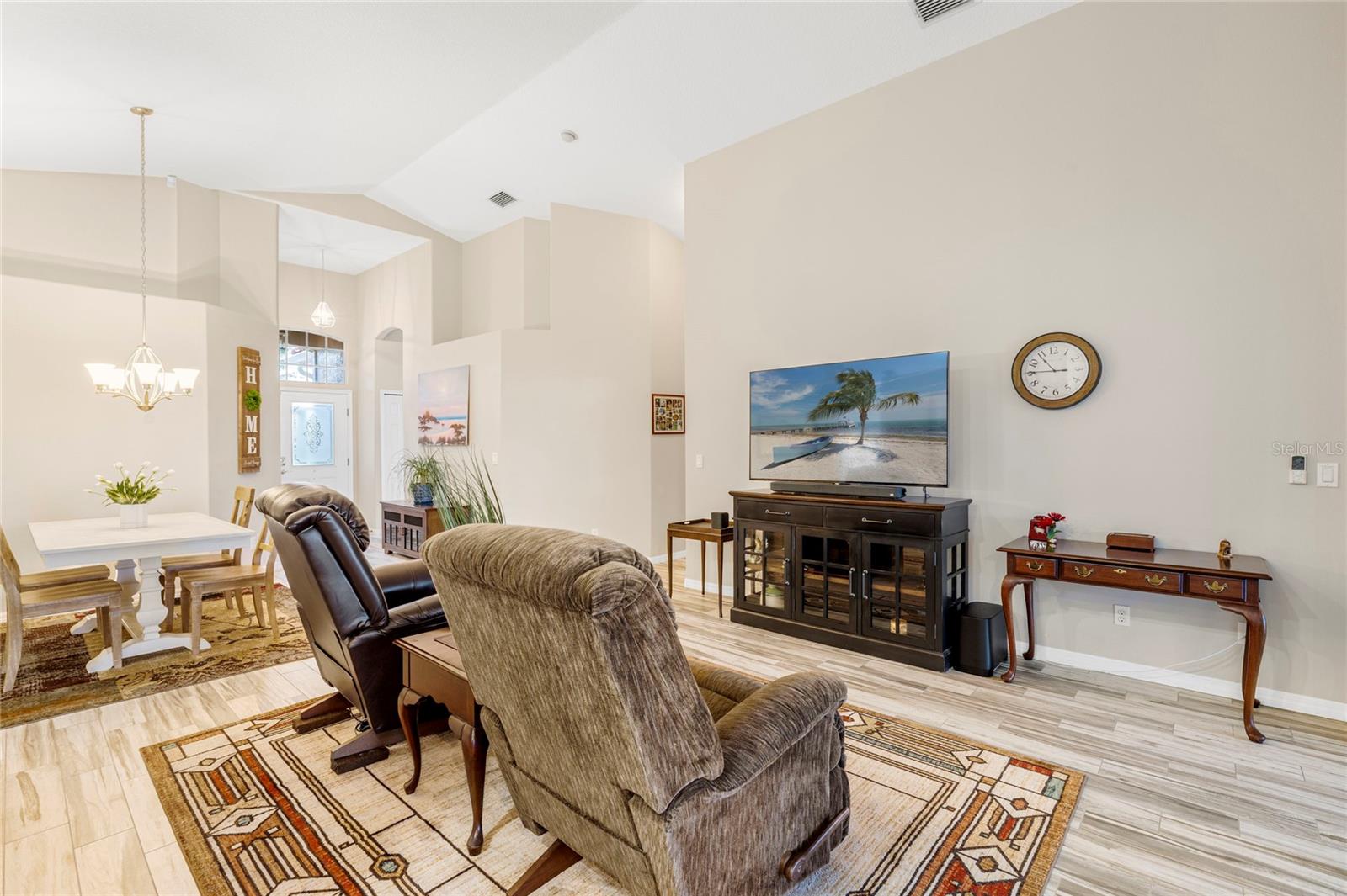 Image 10 of 44 For 5113 Flagstone Drive