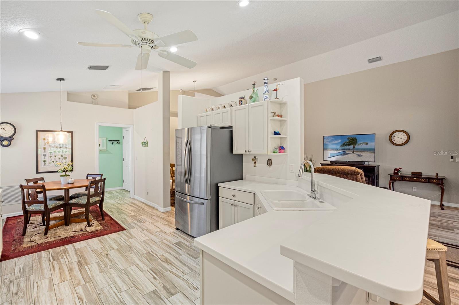 Image 11 of 44 For 5113 Flagstone Drive