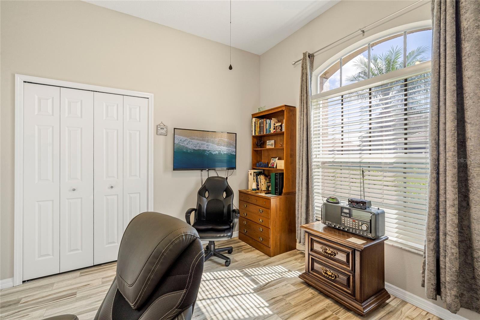 Image 25 of 44 For 5113 Flagstone Drive