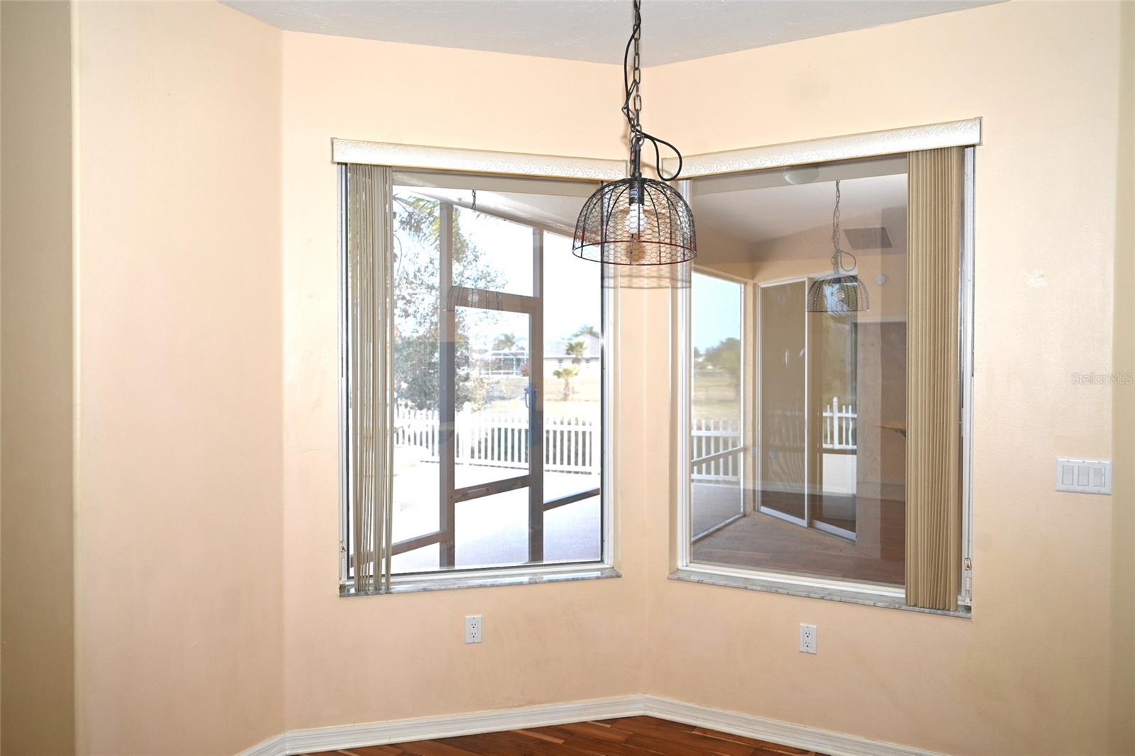 Image 10 of 35 For 952 Bel Air Star Parkway