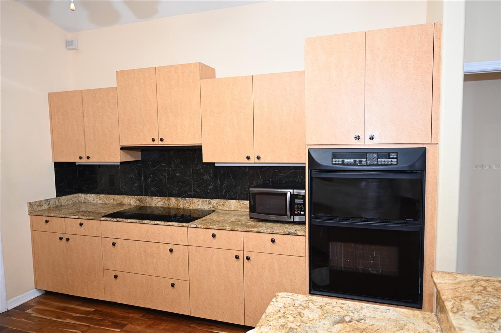 Image 13 of 35 For 952 Bel Air Star Parkway