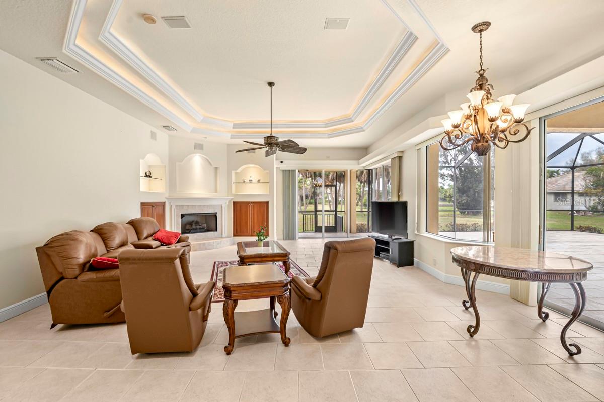 Image 14 of 61 For 6197 9th Avenue Circle Ne