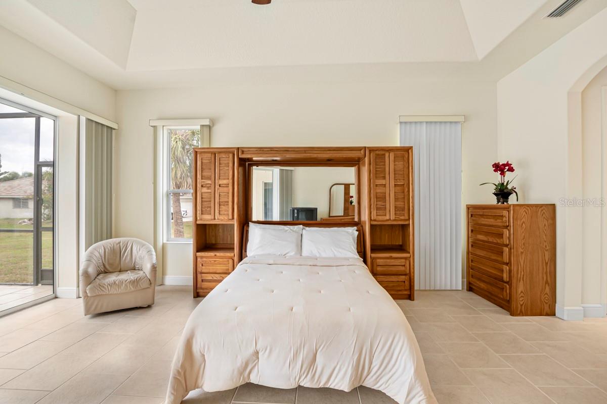 Image 30 of 61 For 6197 9th Avenue Circle Ne