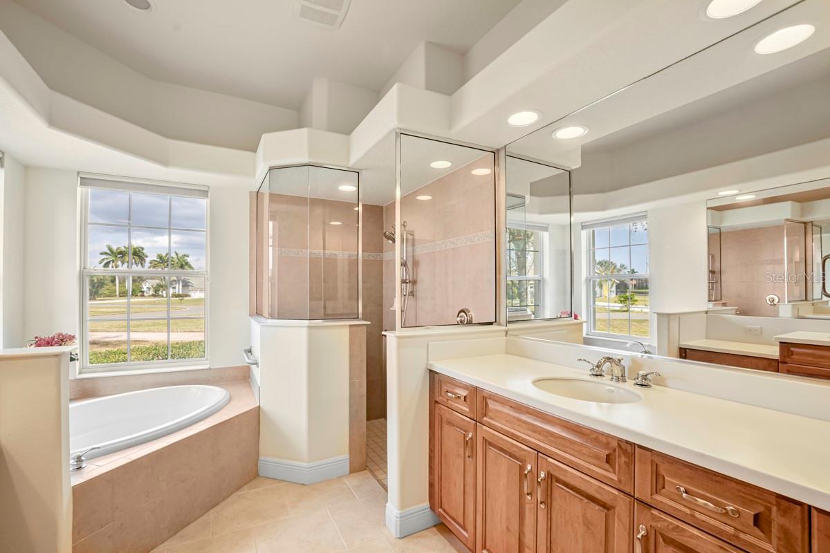 Image 34 of 61 For 6197 9th Avenue Circle Ne