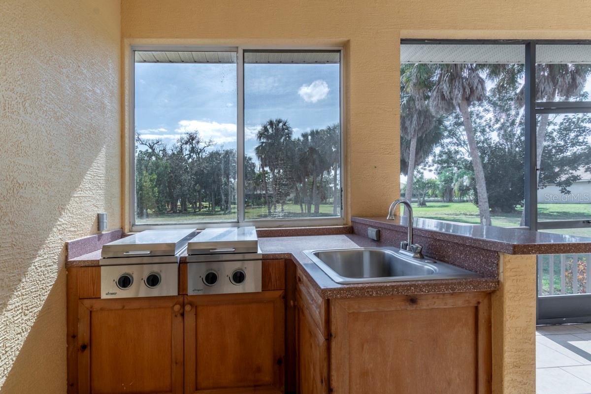 Image 45 of 61 For 6197 9th Avenue Circle Ne