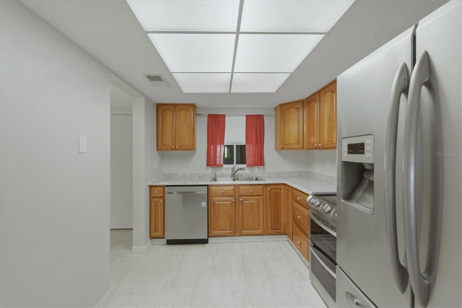 Image 14 of 41 For 4143 Heron Way 207 Bldg E