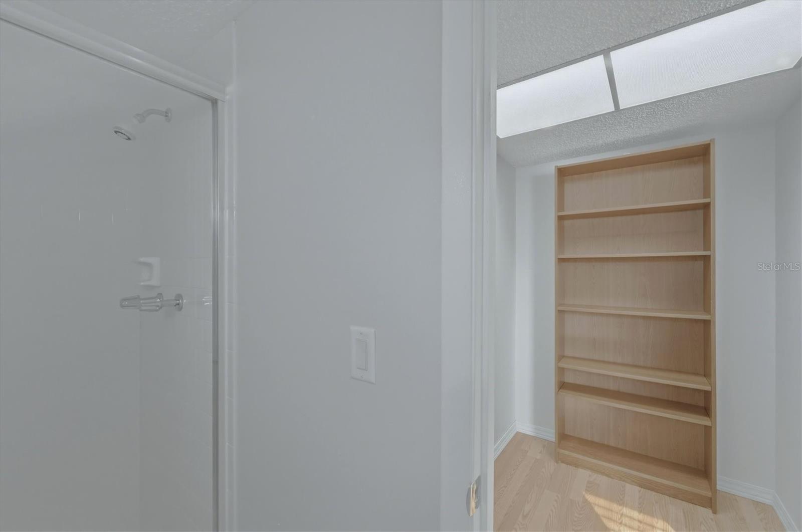 Image 24 of 41 For 4143 Heron Way 207 Bldg E