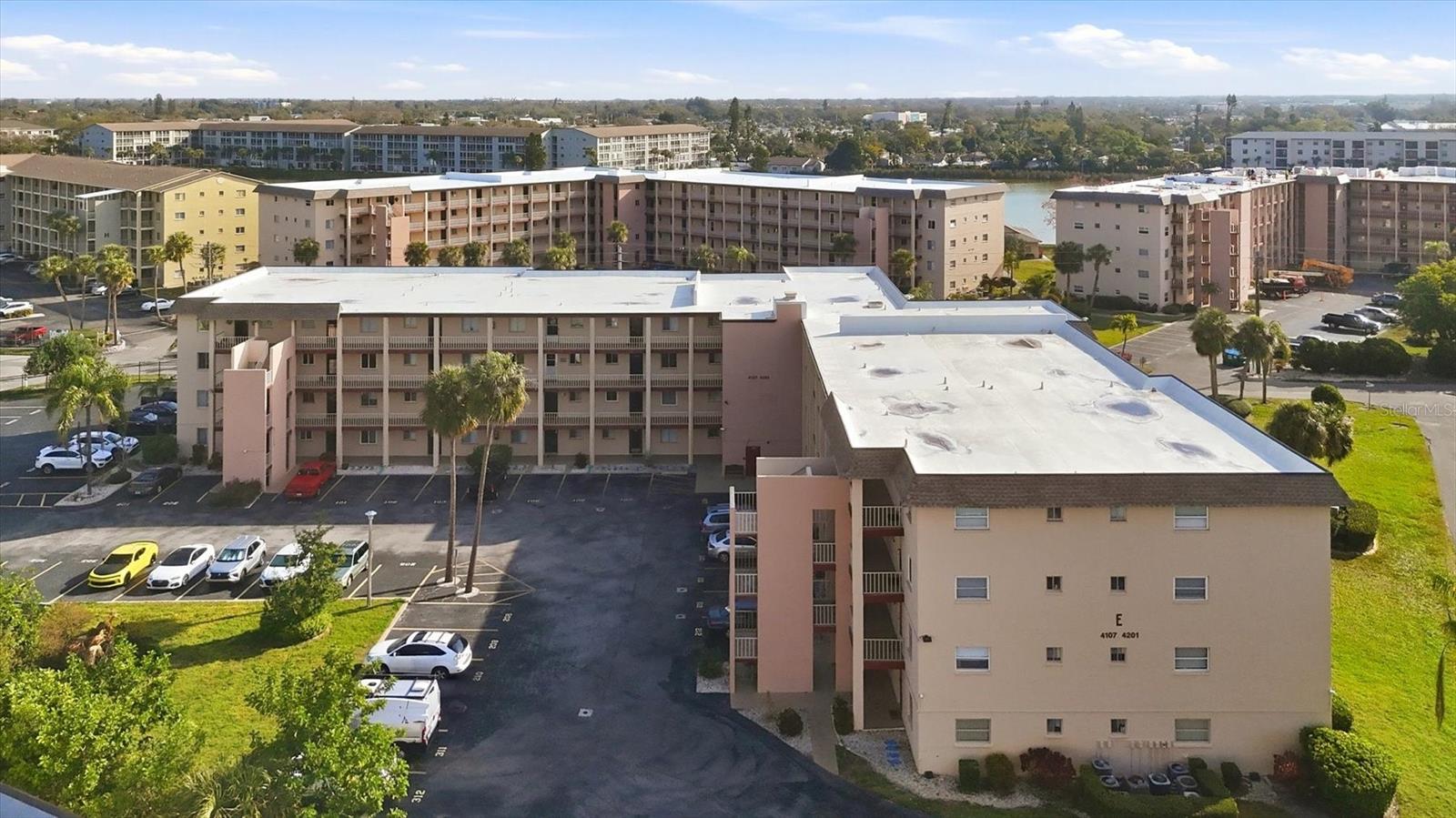 Image 5 of 41 For 4143 Heron Way 207 Bldg E