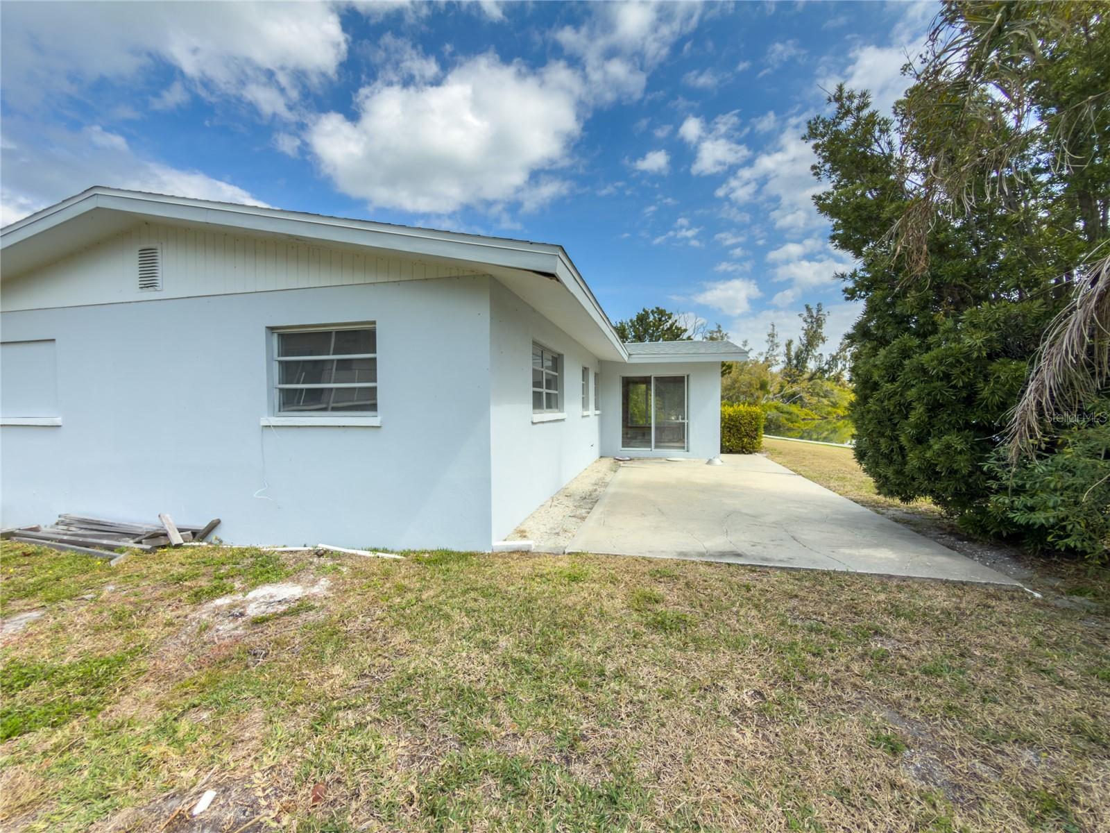 Image 32 of 37 For 6801 Longboat Drive S