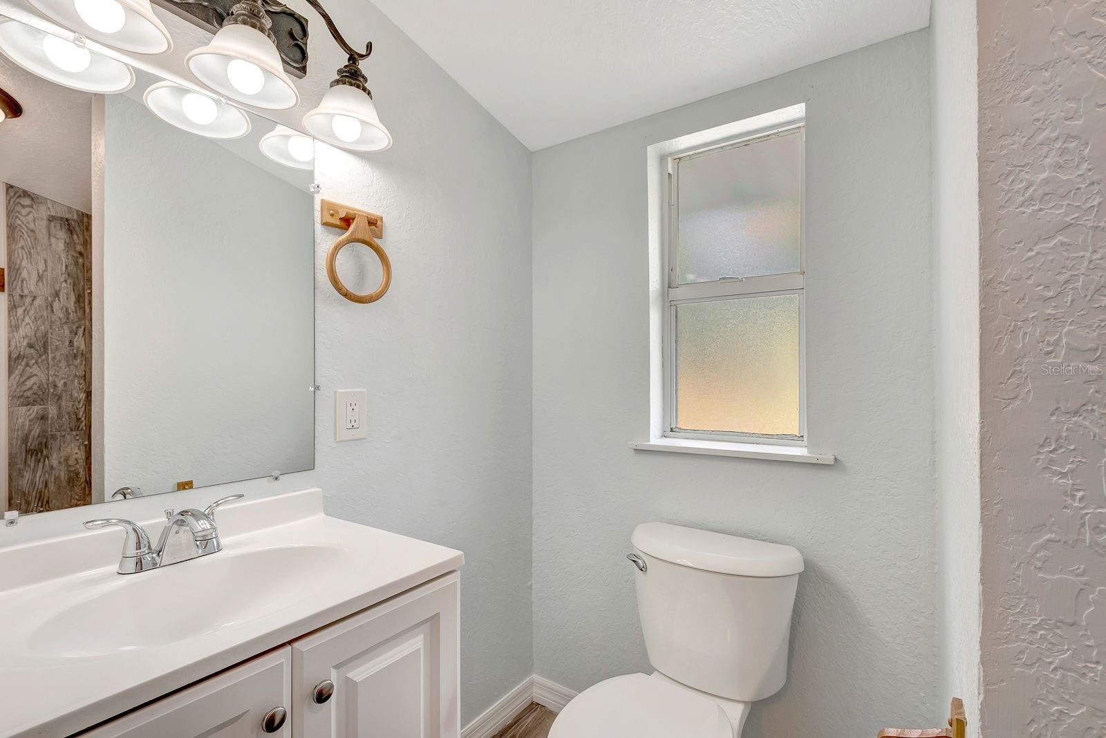 Image 15 of 56 For 3016 17th Street E