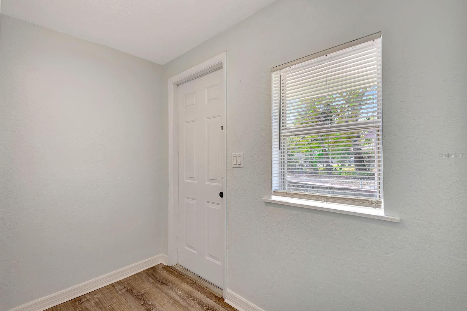 Image 16 of 56 For 3016 17th Street E