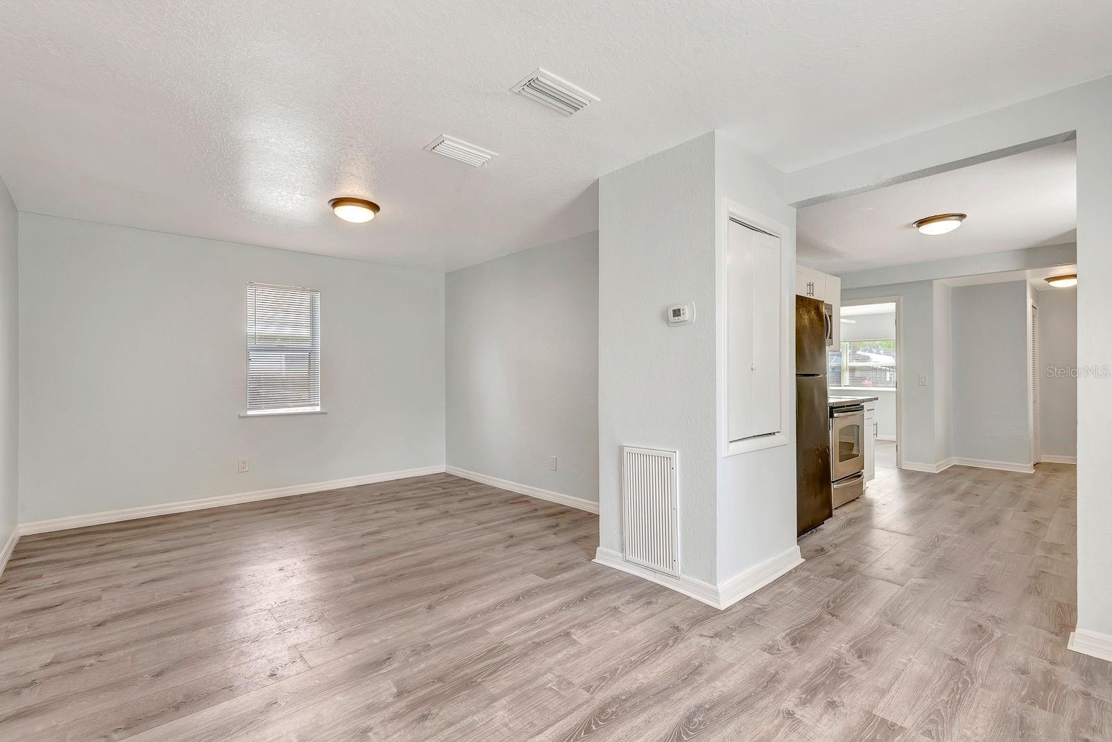 Image 27 of 56 For 3016 17th Street E