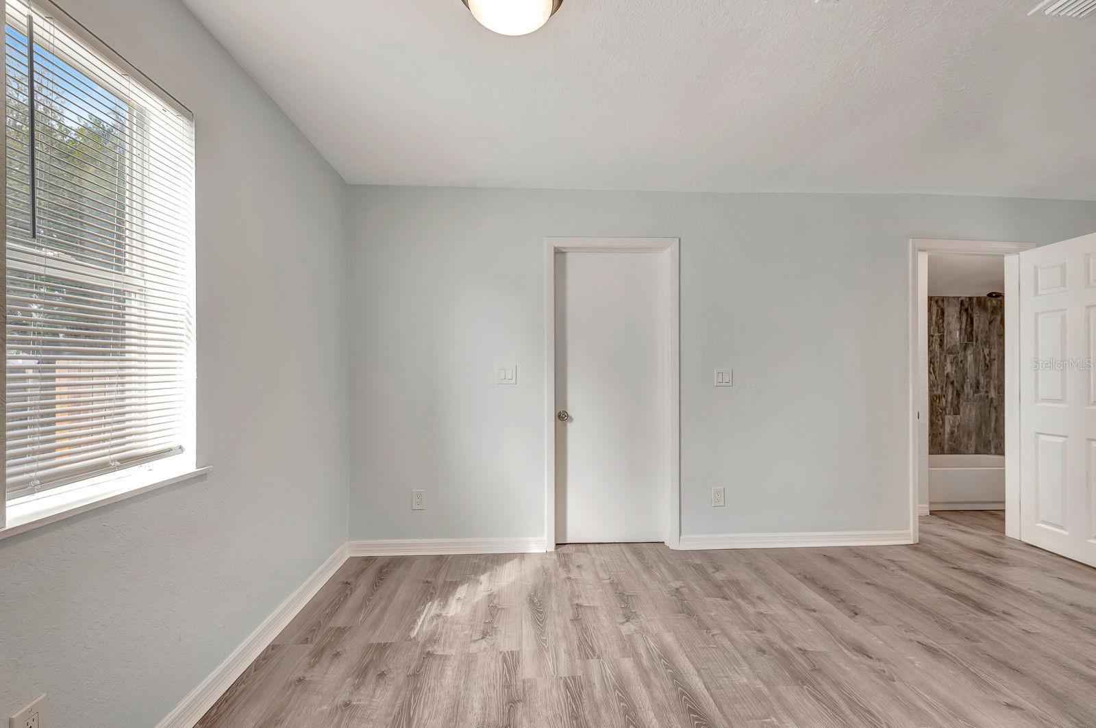 Image 28 of 56 For 3016 17th Street E