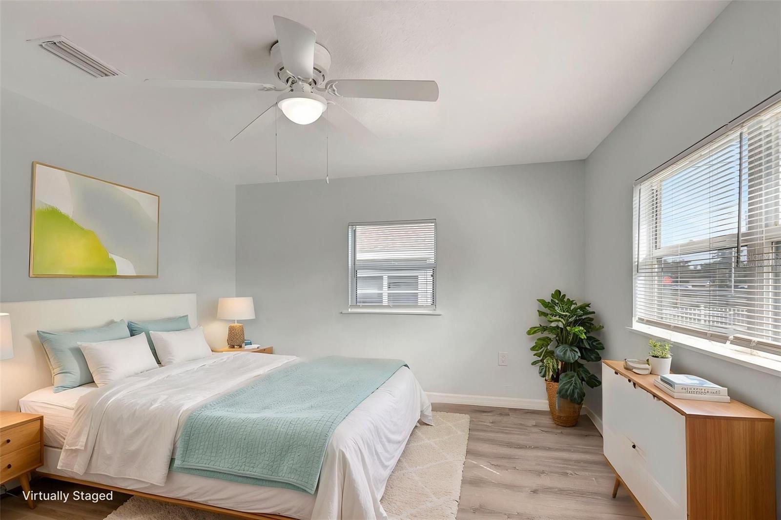 Image 3 of 56 For 3016 17th Street E