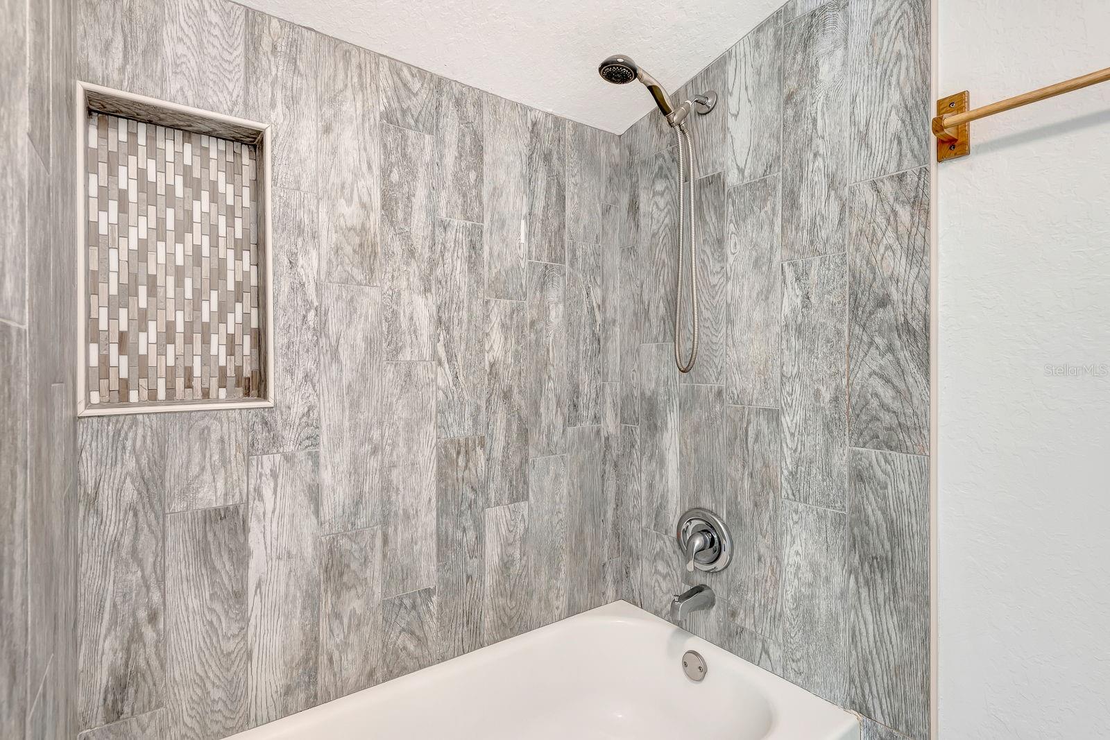 Image 7 of 56 For 3016 17th Street E