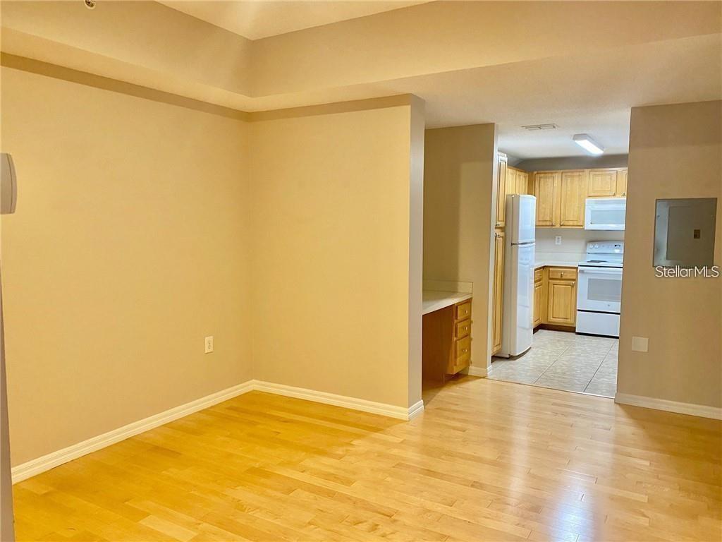 Image 5 of 19 For 5600 Bentgrass Drive 8-118