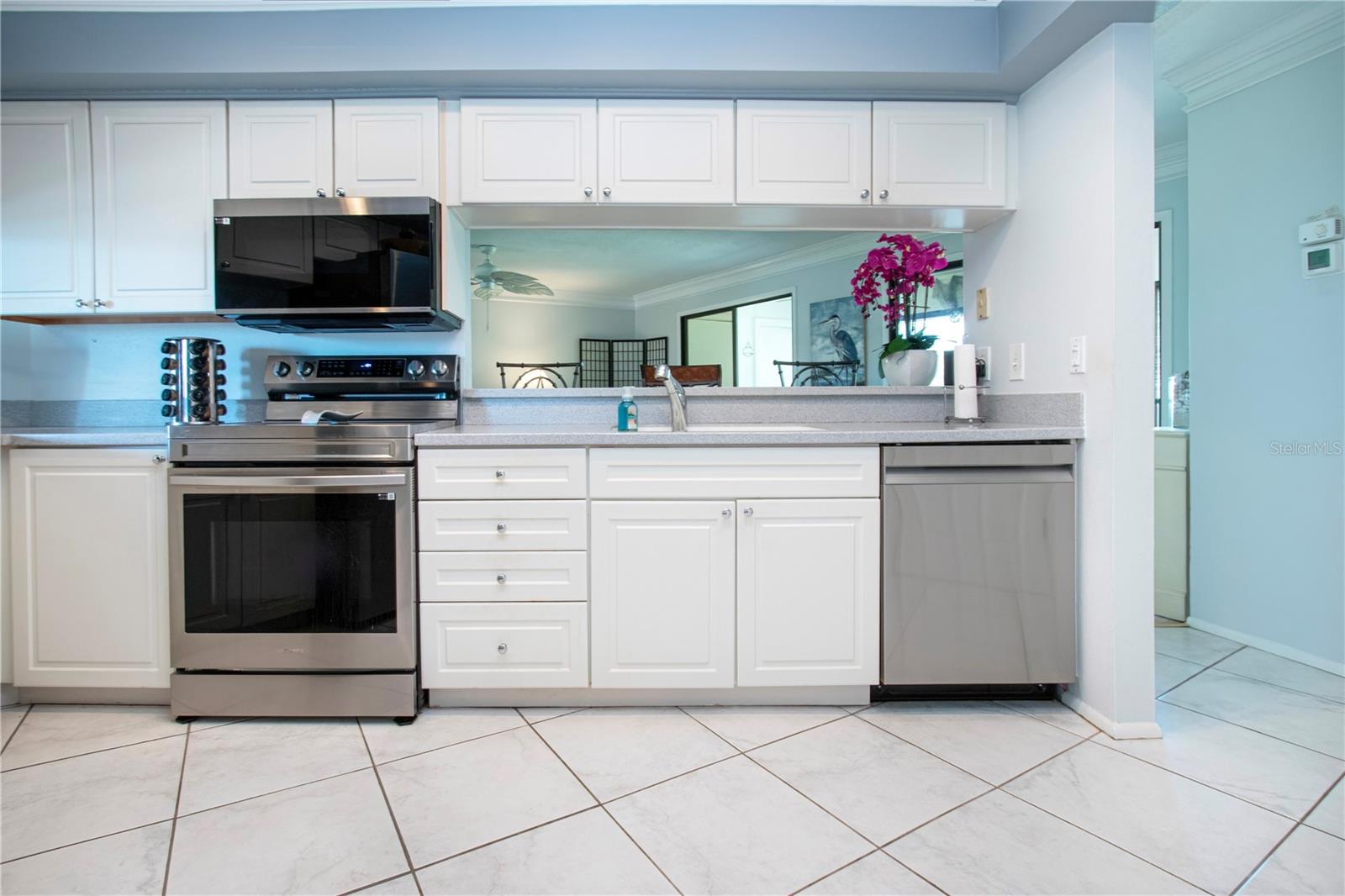 Image 28 of 60 For 4255 Gulf Drive 229