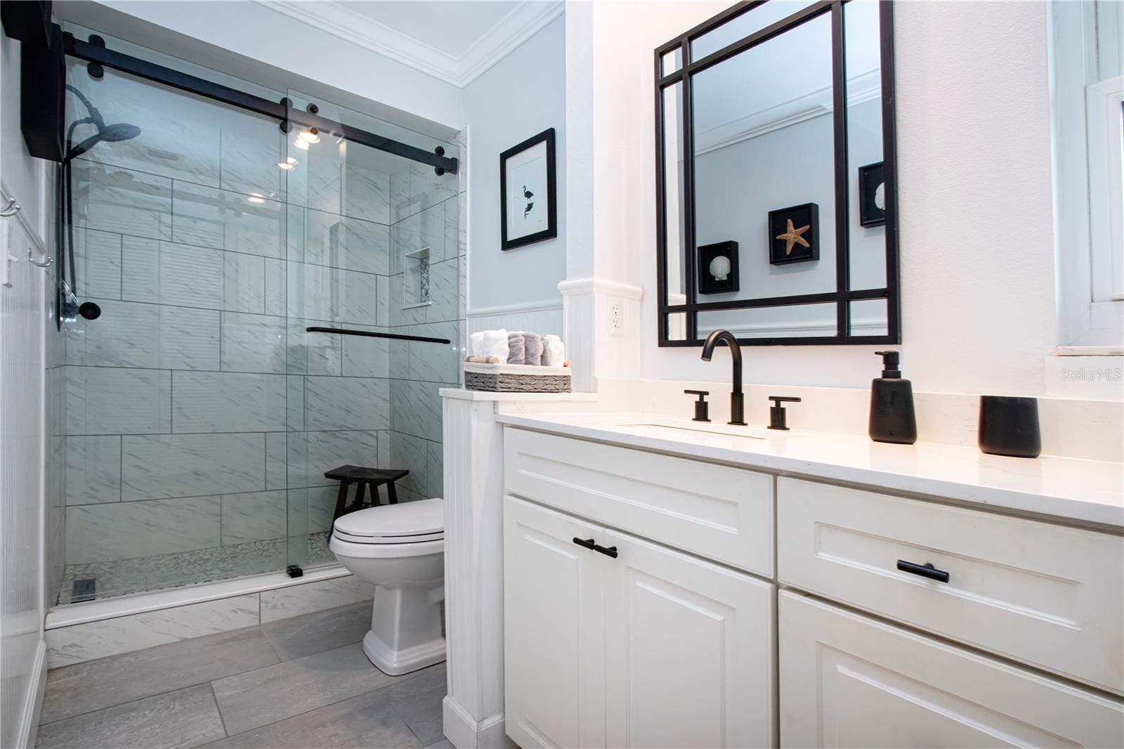 Image 38 of 60 For 4255 Gulf Drive 229