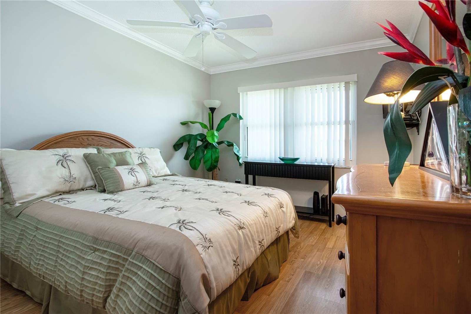 Image 46 of 60 For 4255 Gulf Drive 229