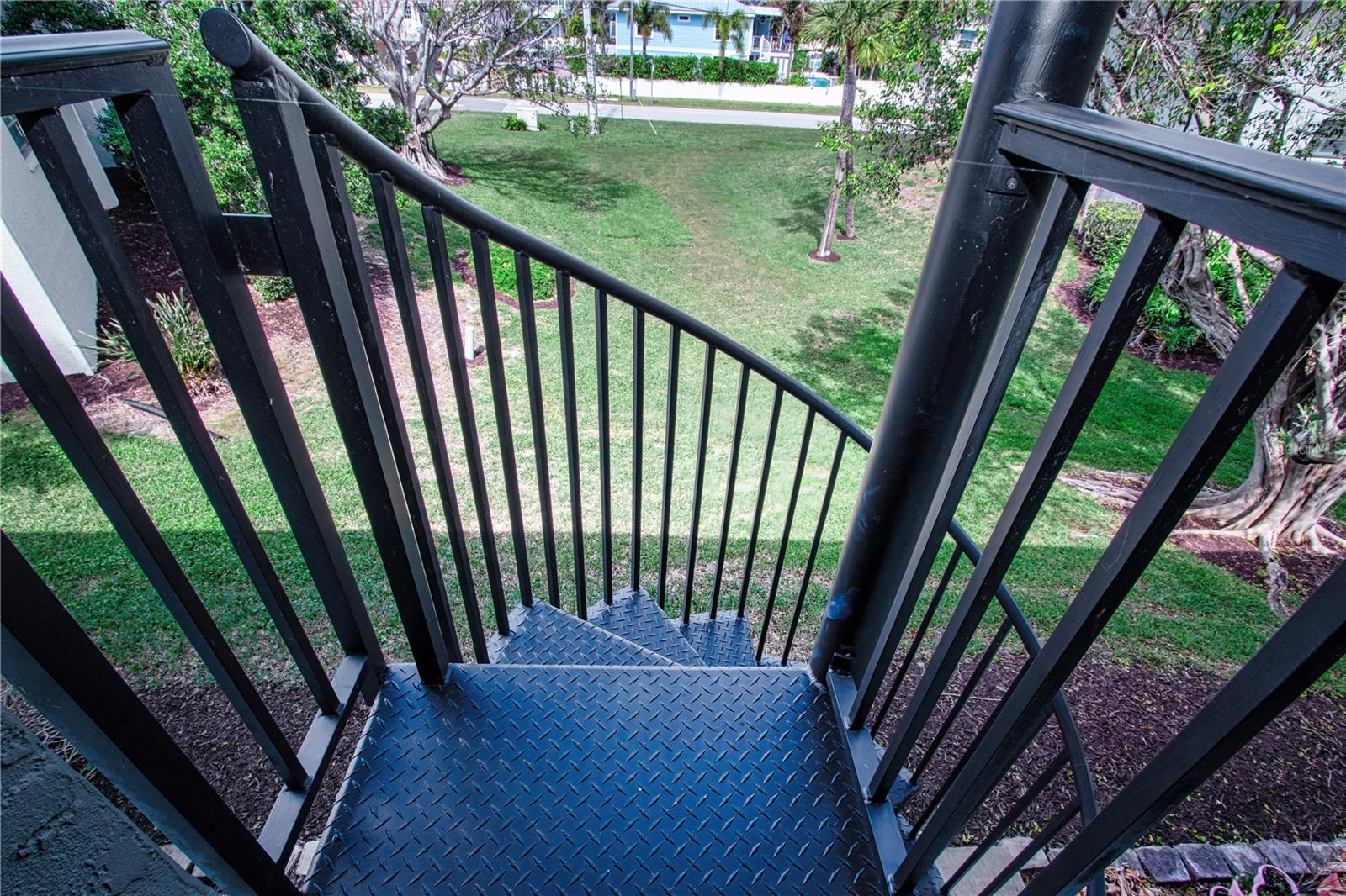 Image 52 of 60 For 4255 Gulf Drive 229