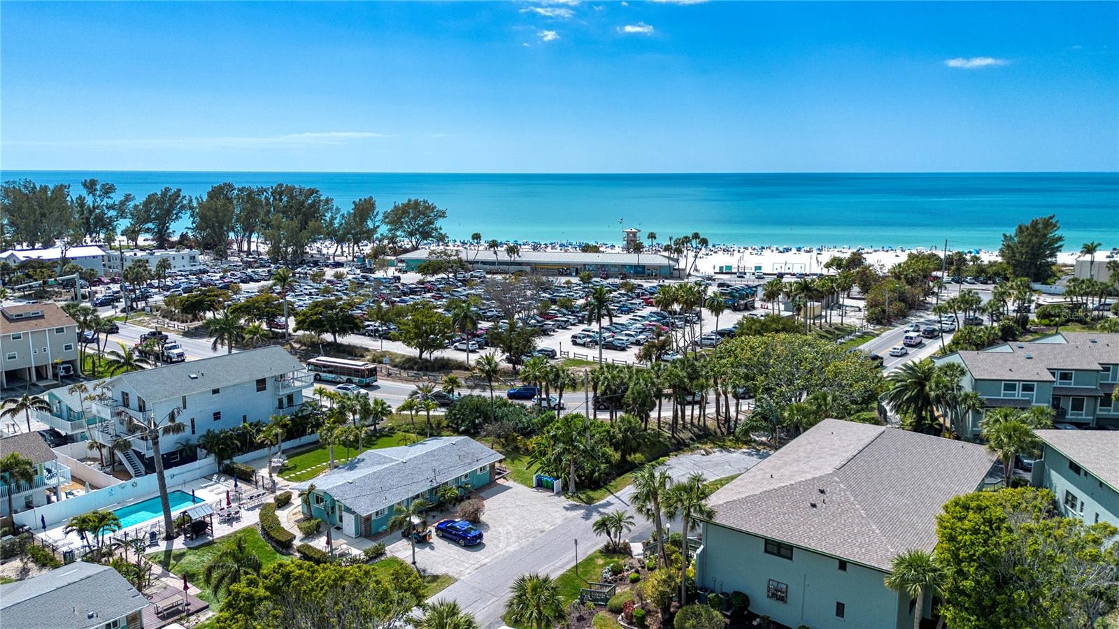 Image 8 of 60 For 4255 Gulf Drive 229