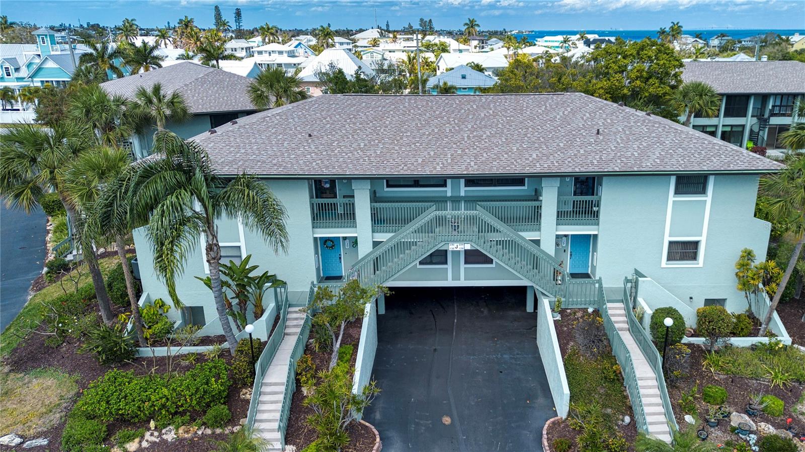 Image 9 of 60 For 4255 Gulf Drive 229