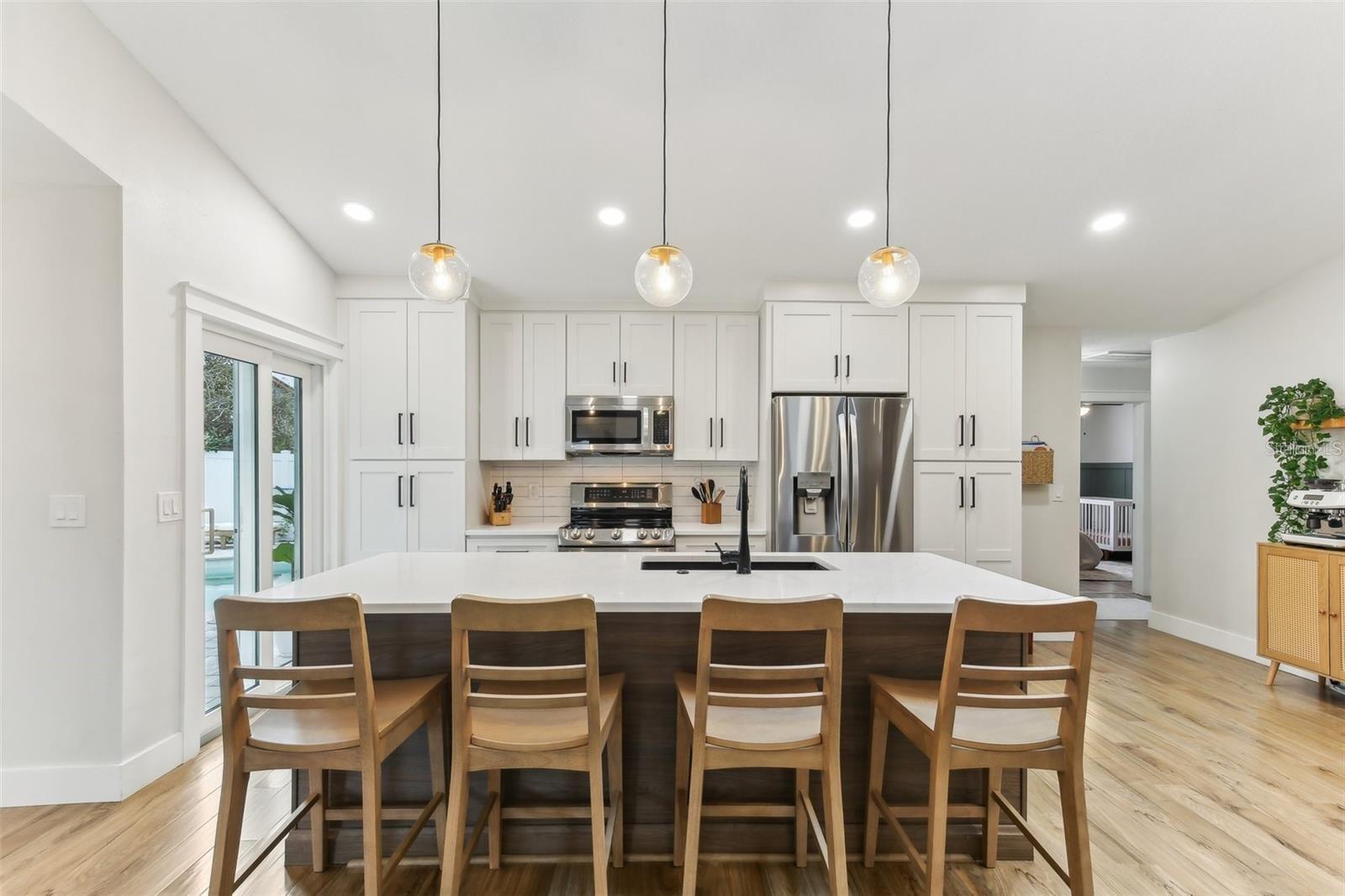 Image 4 of 5 For 3775 Springhill Circle