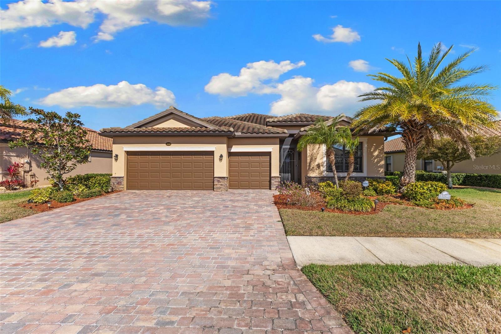 Details for 13238 Famiglia Drive, VENICE, FL 34293