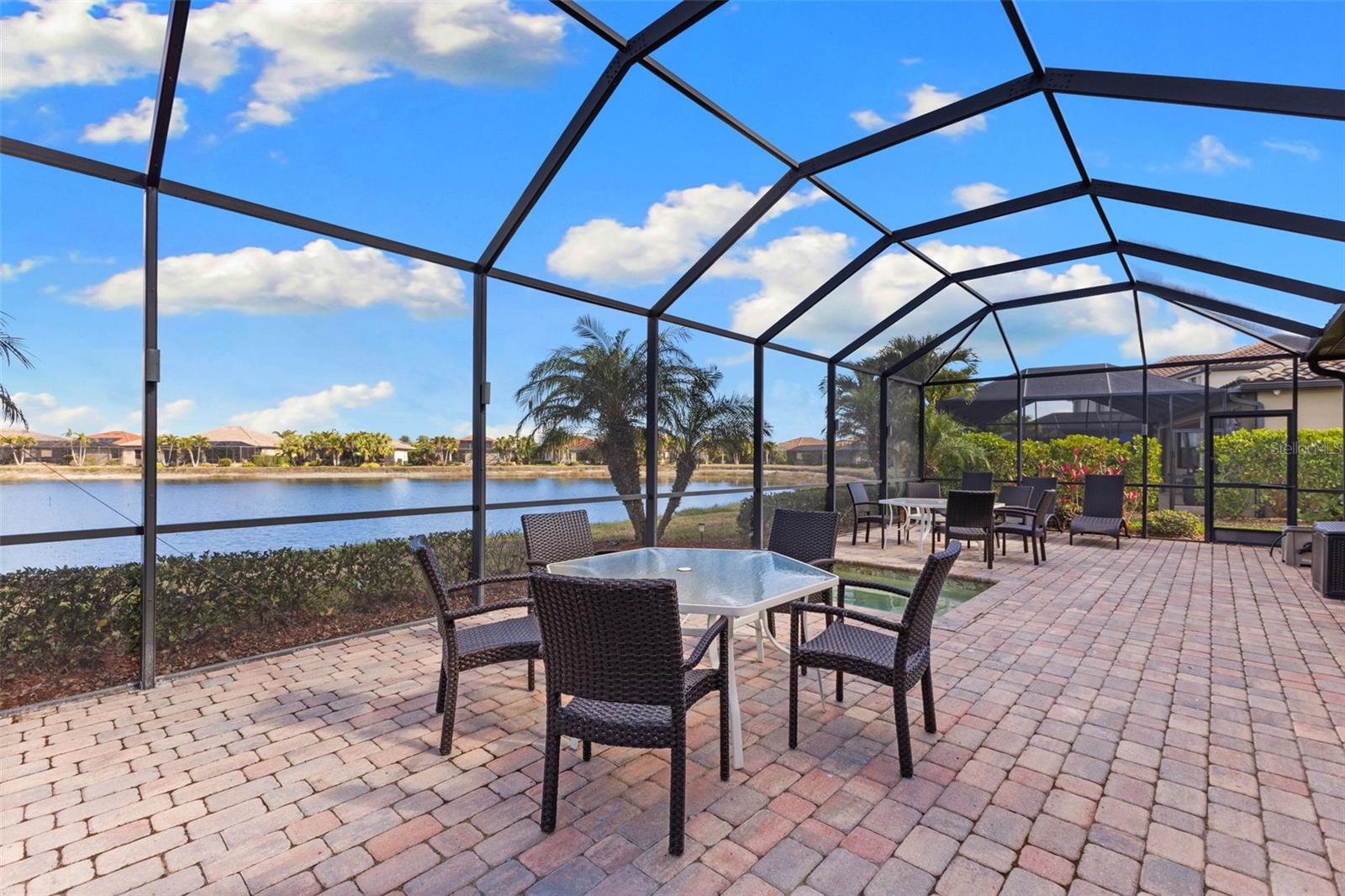 Image 20 of 27 For 13238 Famiglia Drive