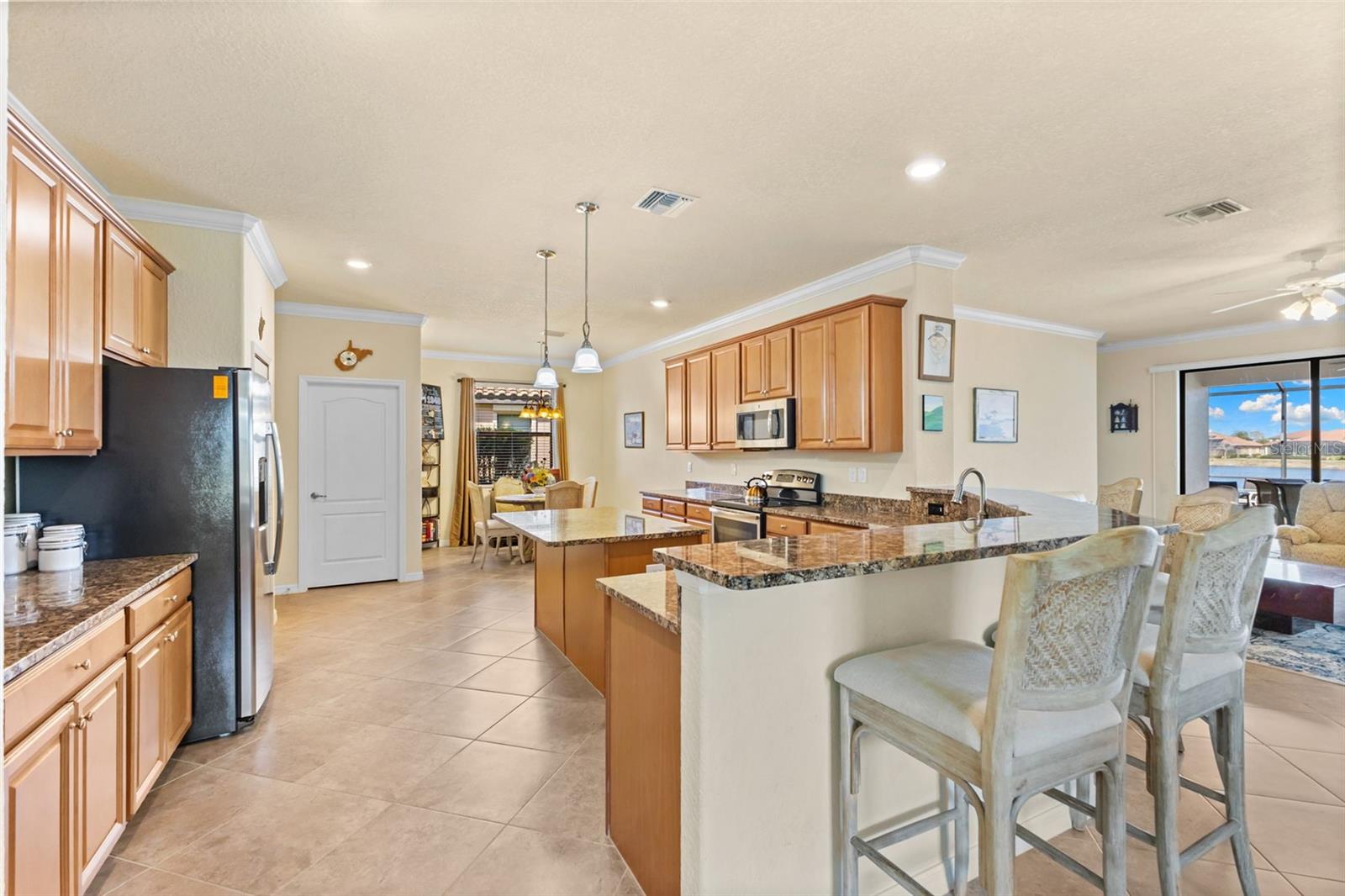 Image 4 of 27 For 13238 Famiglia Drive