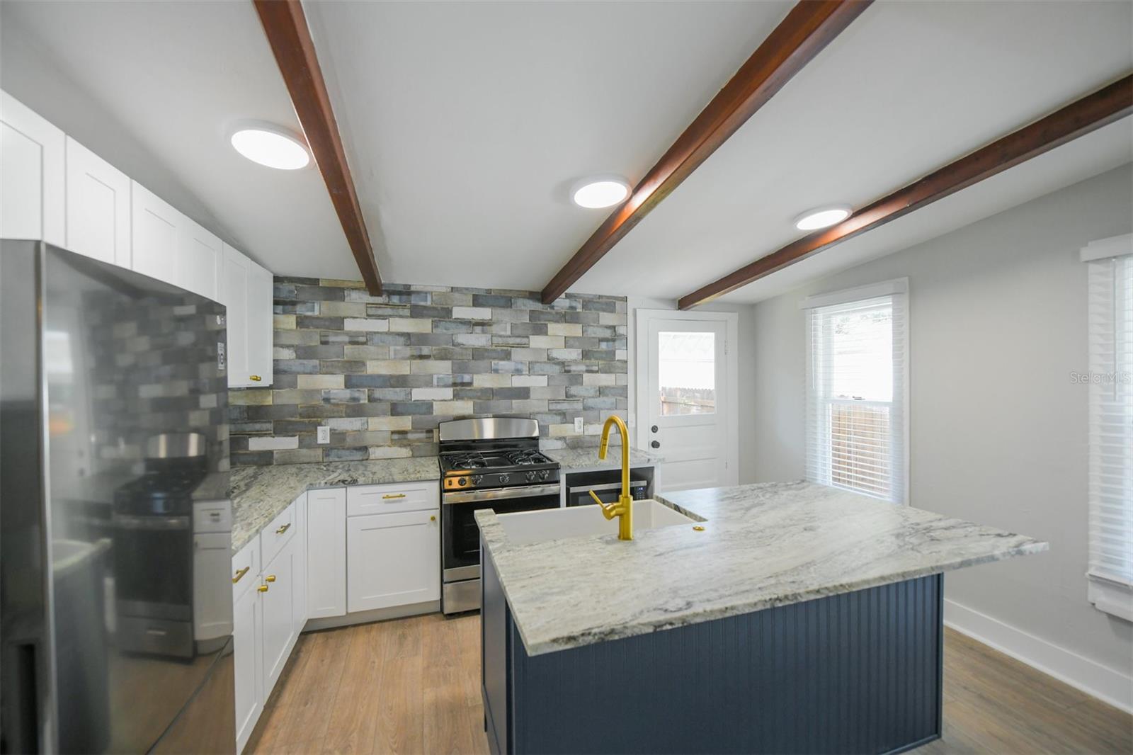 Image 13 of 26 For 1230 35th Street